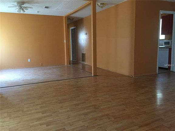 5th image of 4216 Garden Ln