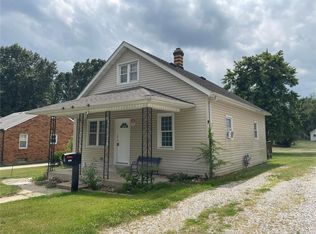 808 S 2nd St, Gillespie, IL 62033