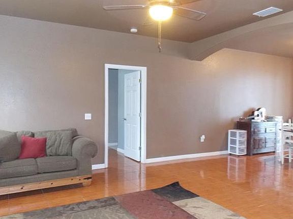 5th image of 304 Edmund Ave