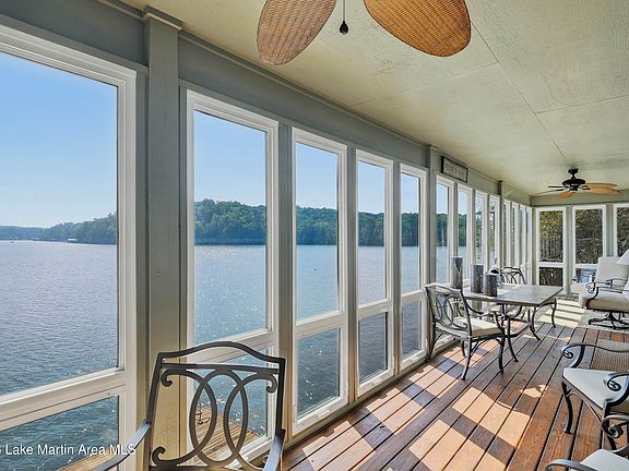 5th image of 275 Lakeview Ridge Cir