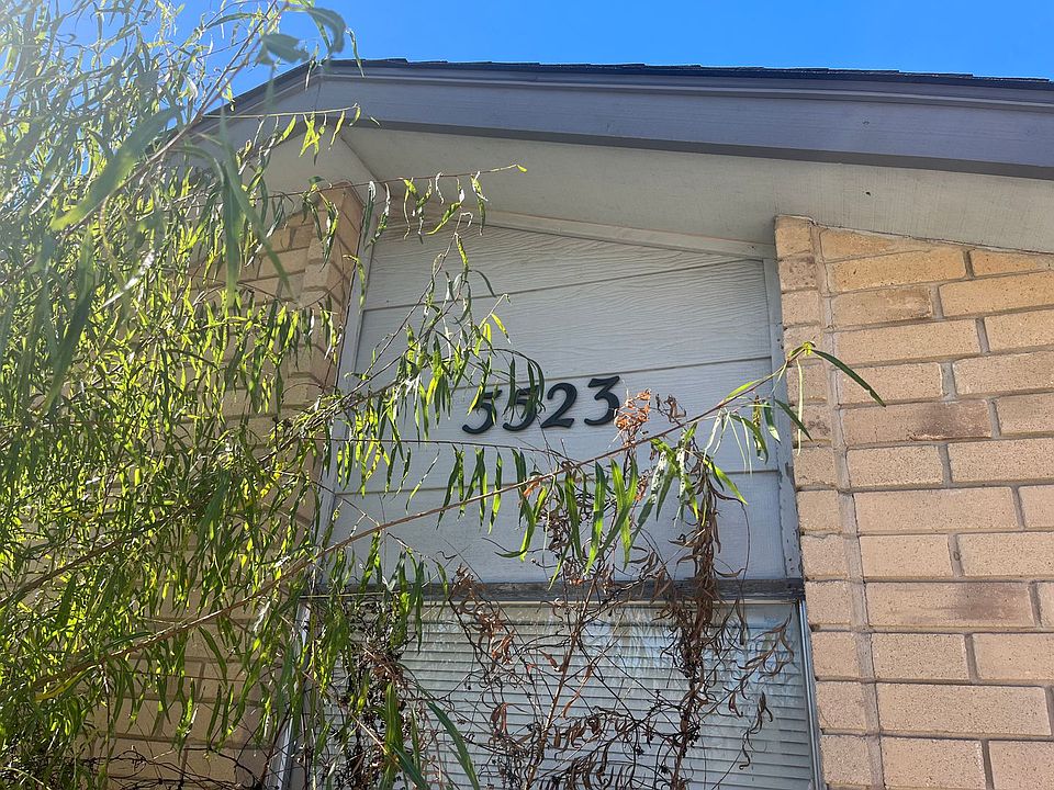 1st image of 5523 Lochmoor APT 2
