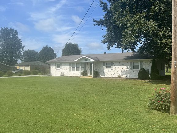 2nd image of 154 Eaton Ln