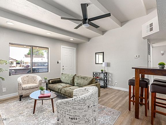 2nd image of 250 W LINDBERGH Avenue