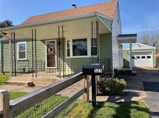 525 E Saucon St, Hellertown, PA 18055