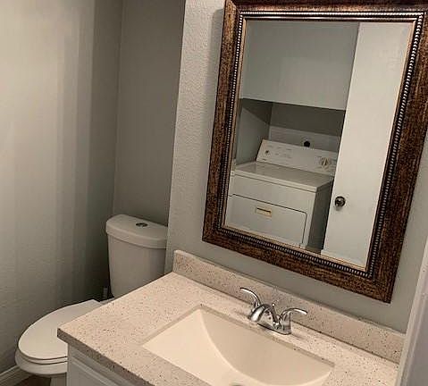 5th image of 2049 Bluehaven Ct