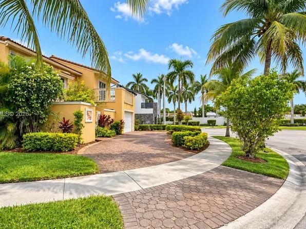 5622 SW 130th Pl, Miami, FL 33183