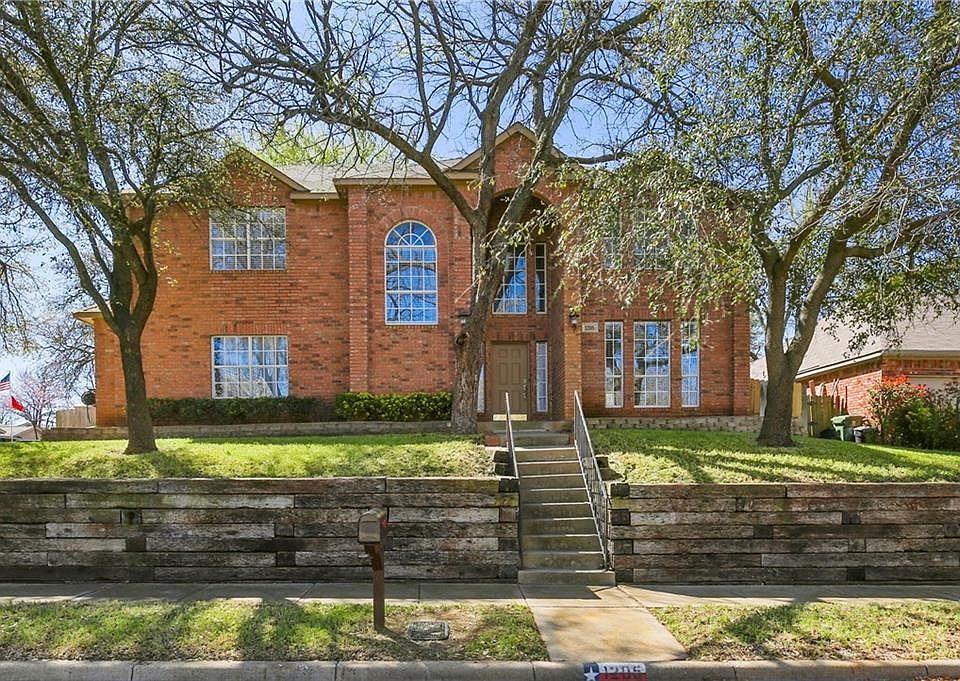 Fantastic Corner-Lot Home!