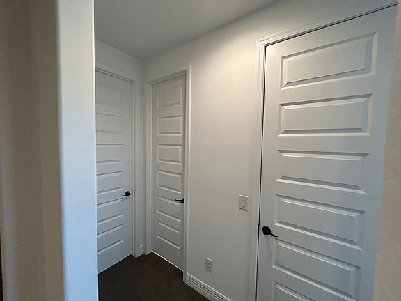 4th image of 8731 W Medlock Dr