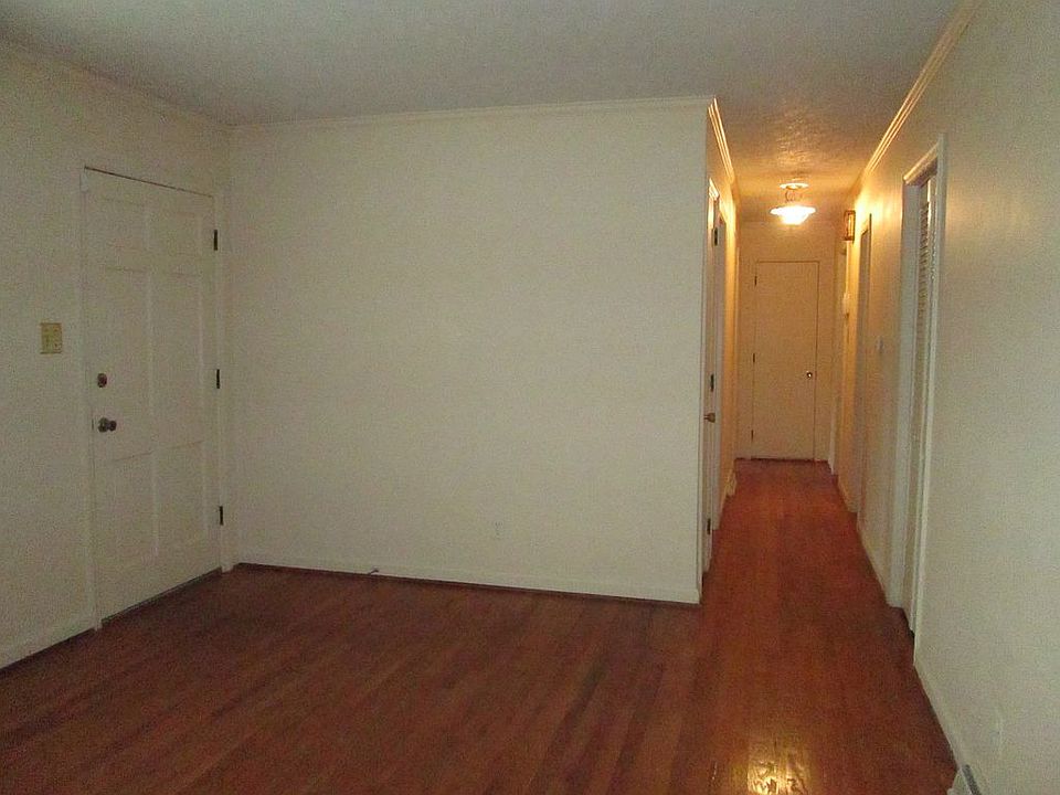 1st image of 222 Timberlake Dr
