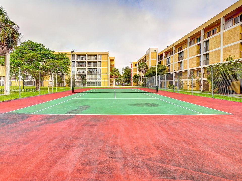 2nd image of 9250 Fontainebleau Blvd APT 206
