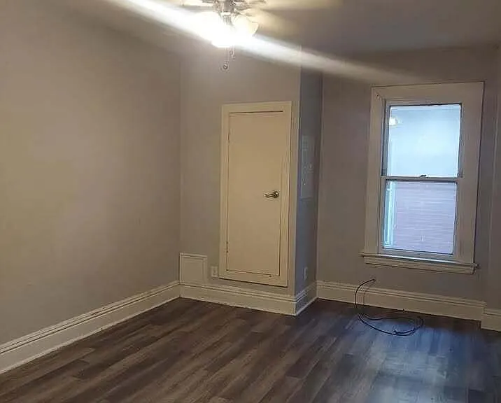 515 W Missouri Ave #7 — Photo 7