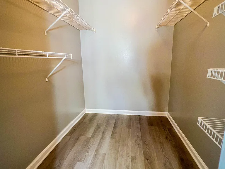 313 Tulip Ln — Photo 19