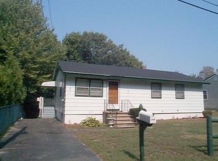 47 Adams St, Lawrence, MA 01843