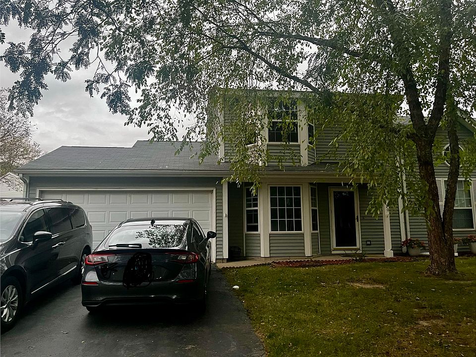 1st image of 320 Newbury Dr