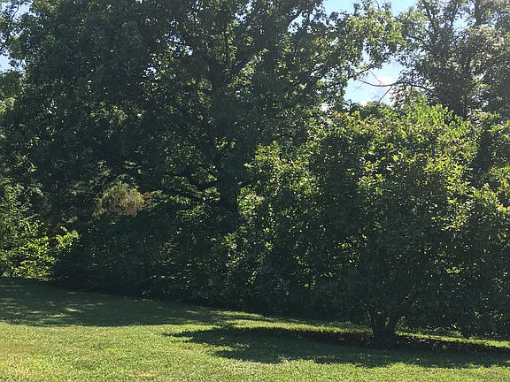 3rd image of 3431 Oakland Heights Dr