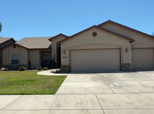 2337 W Wren Ave, Visalia, CA 93291