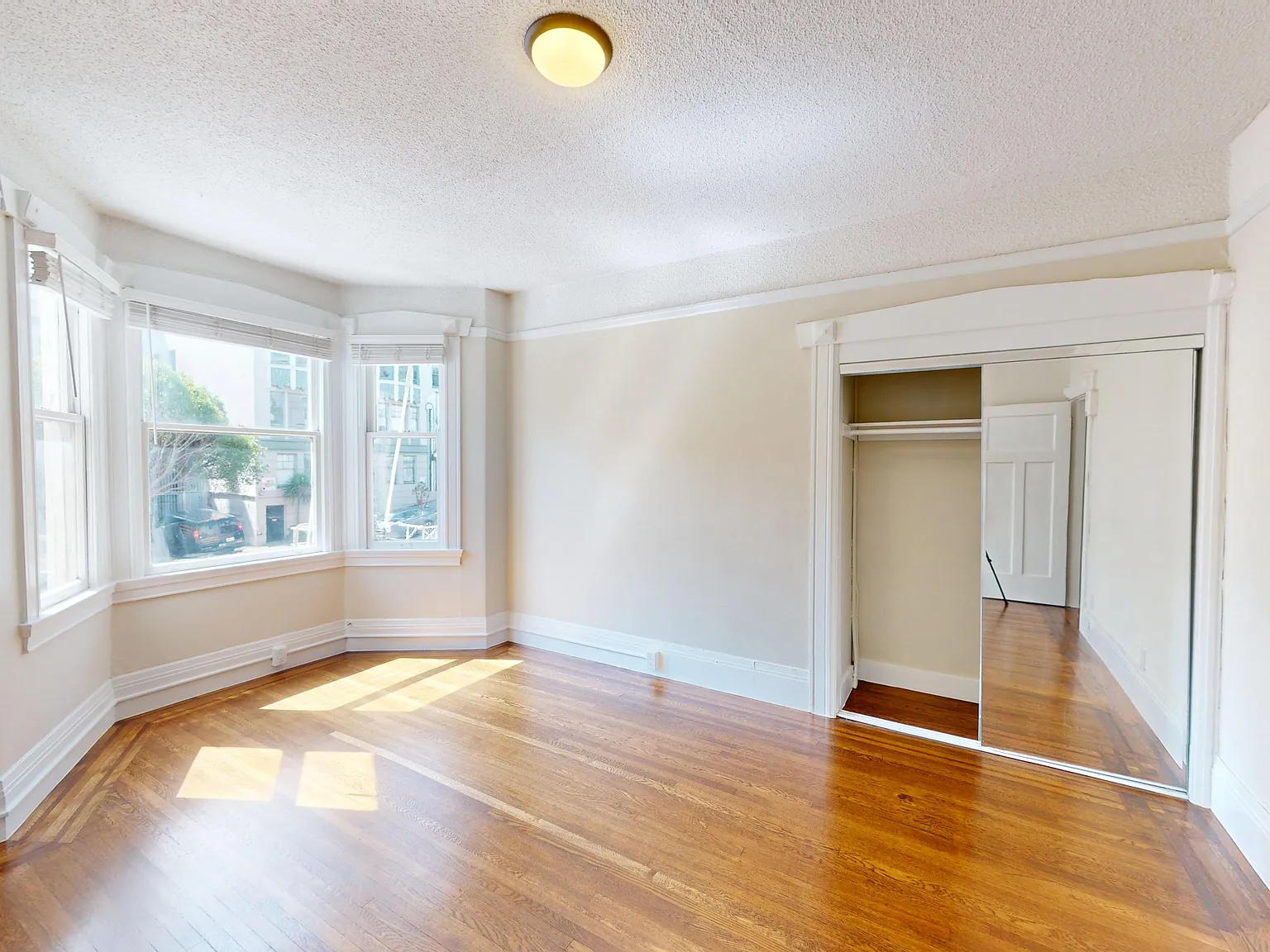 814 California Street — Photo 2