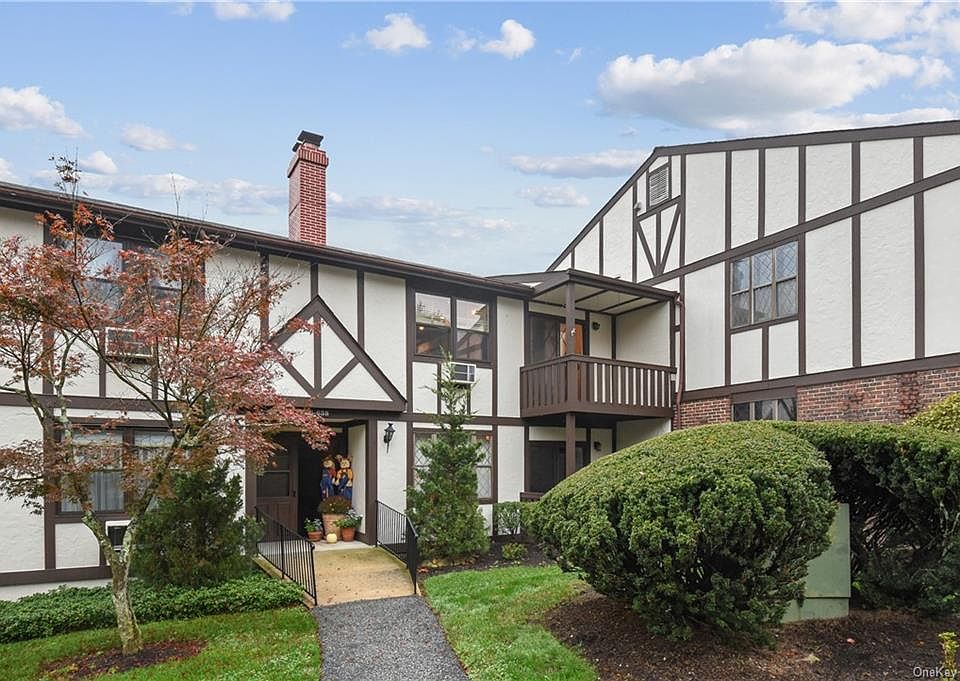 1st image of 638 Sierra Vista Ln