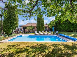 2370 Thacker Dr, West Kelowna, BC V1Z1V8
