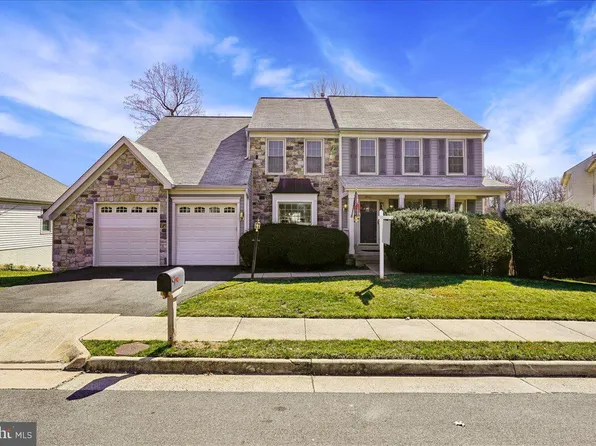 8501 Silverview Dr, Lorton, VA 22079