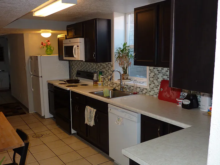 239 E Commonwealth Ave #B — Photo 12