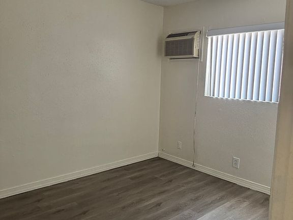 2nd image of 11202-11208 E Klingerman St #11202-06