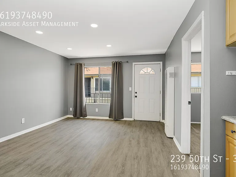 239 50th St #37 — Photo 12