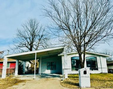 1327 E 52nd St N, Tulsa, OK, 74126