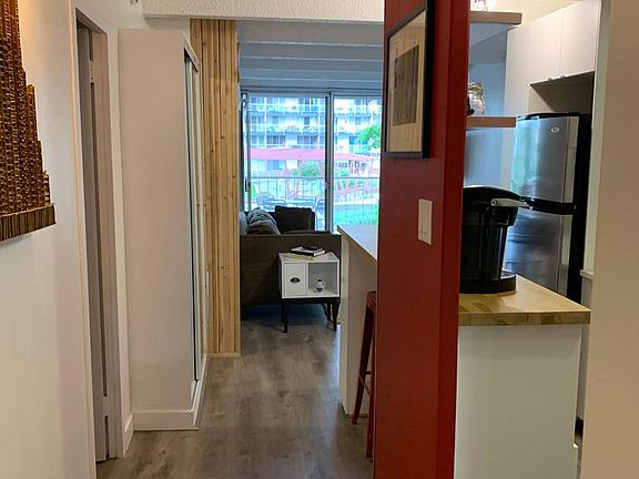 3rd image of 4801 E 9th Ave Suite 105