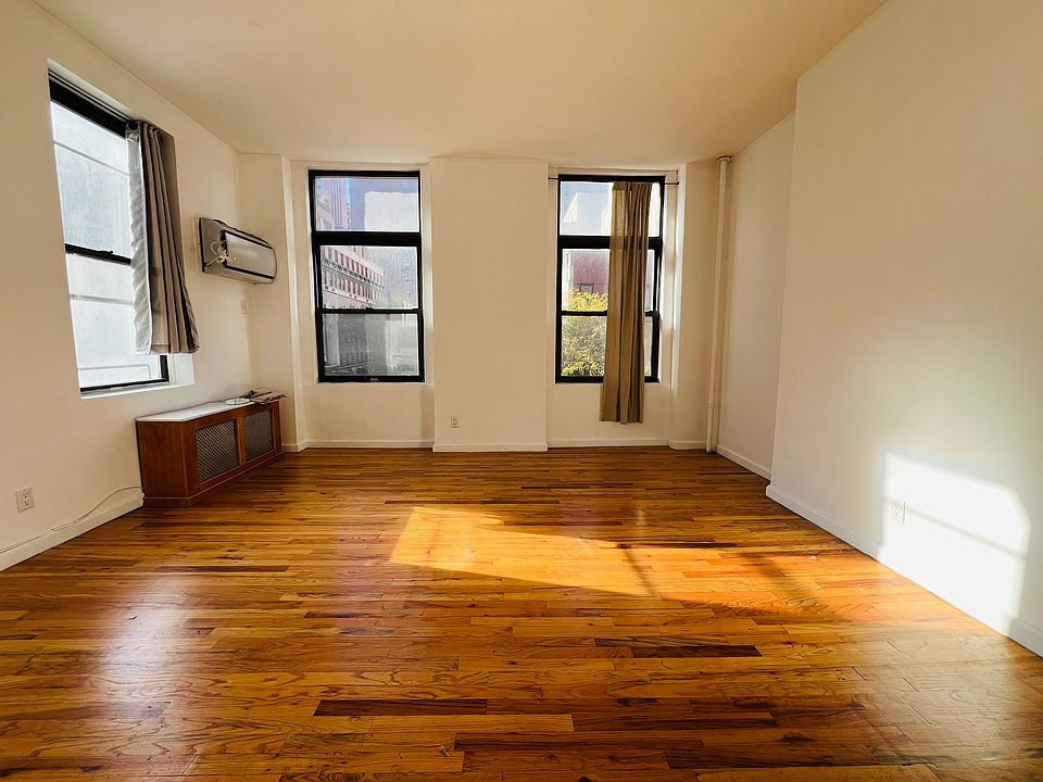 1st image of 129 E 29th St #3Z