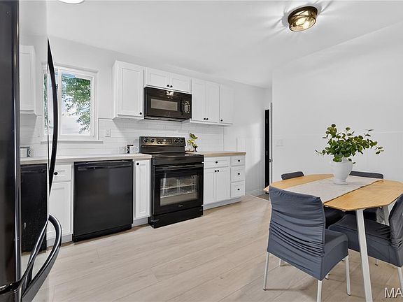 4th image of 5017 Tulip Tree Ln