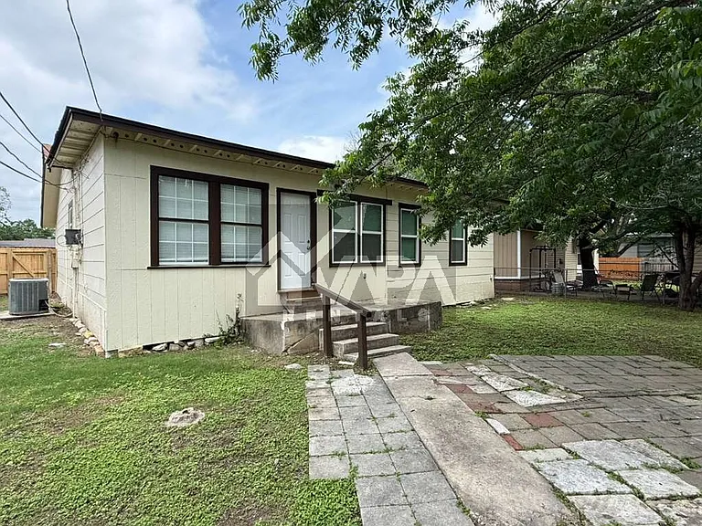 118 Gaskin Dr — Photo 16