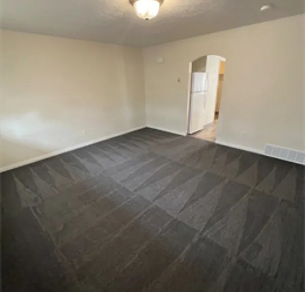 771 W 350 N #4 — Photo 3