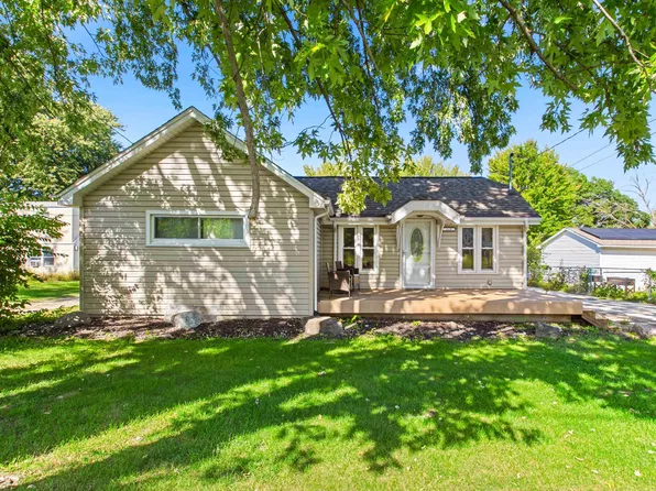 119 Woodlawn Blvd, East Peoria, IL 61611
