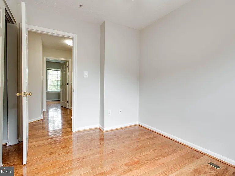 8125 Gray Stone Ln — Photo 28