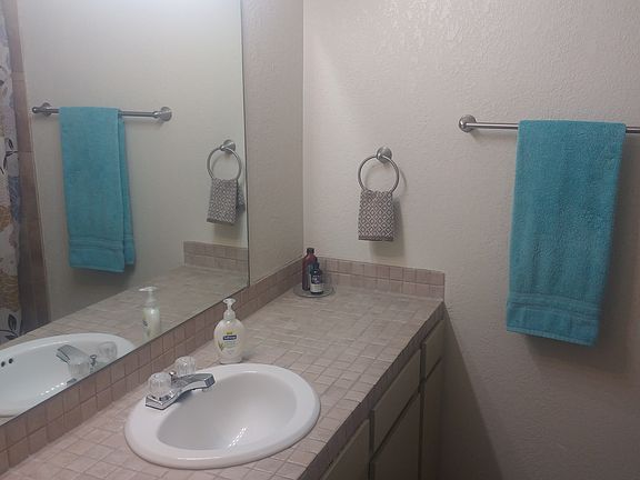 BATHROOM #1