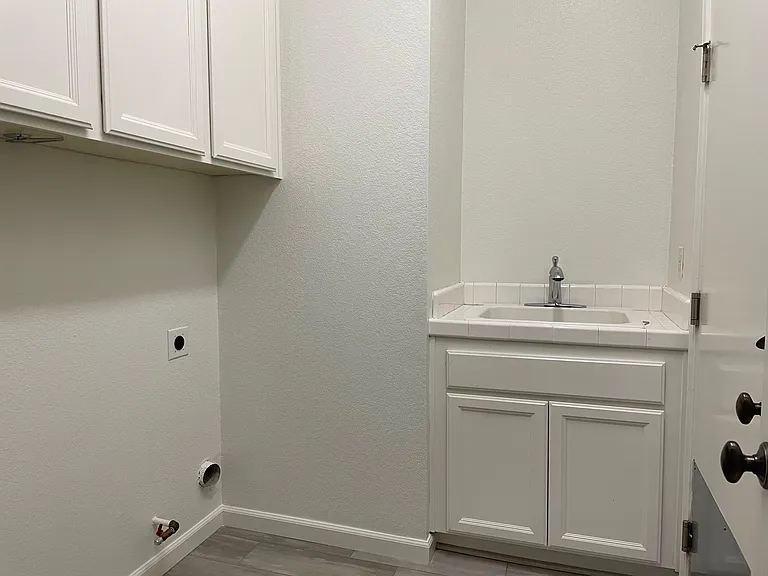 2608 Nevelson Ct — Photo 12