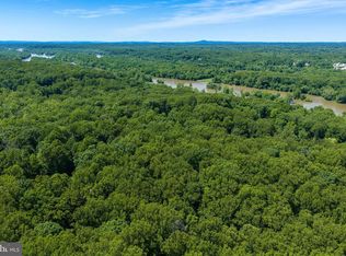 95 River Birch Dr, Great Falls, VA 22066