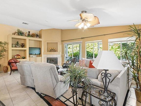 4th image of 49651 Truman Way