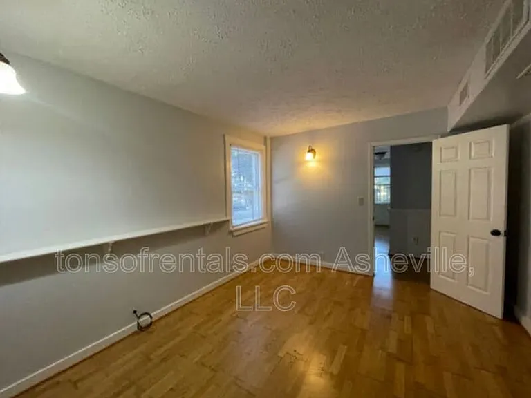 1316 Hyman Ave #1 — Photo 11