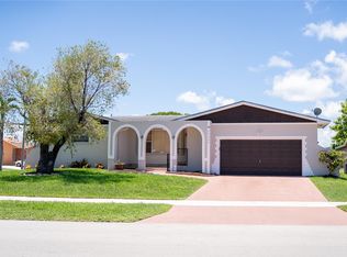20200 SW 90th Ave, Cutler Bay, FL 33189