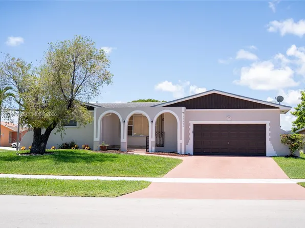 20200 SW 90th Ave, Cutler Bay, FL 33189