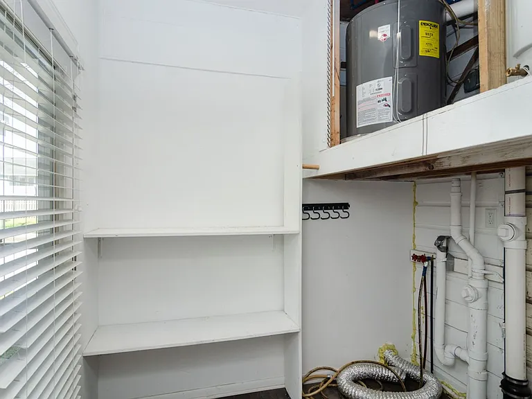 914B Bonham Ave — Photo 24