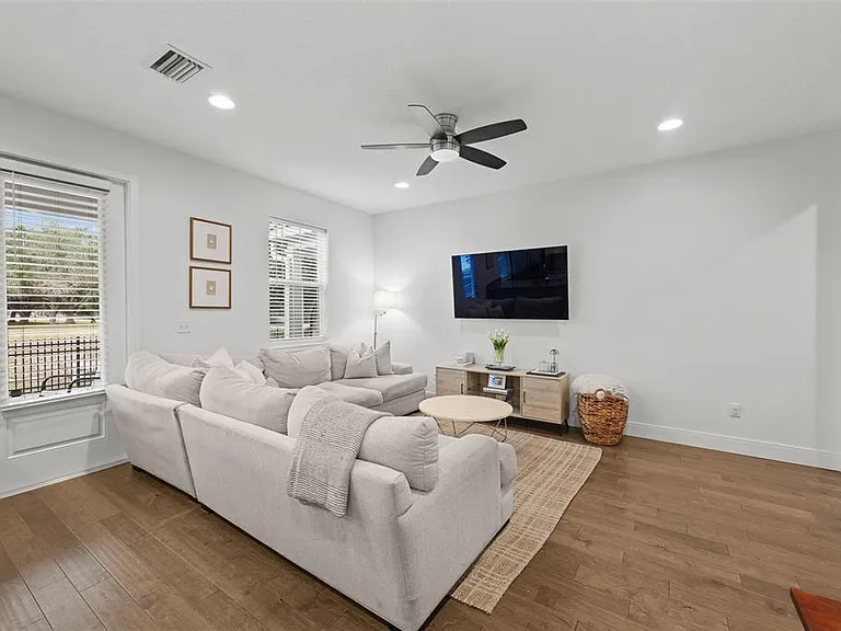 6615 S Manhattan Ave #3 — Photo 7