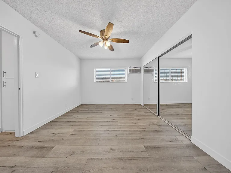 1815 N. Harvard Blvd — Photo 59