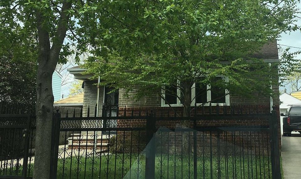 1st image of 15415 21st Ave