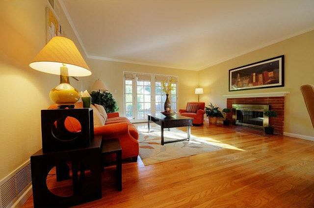 1st image of 864 Pippin Dr