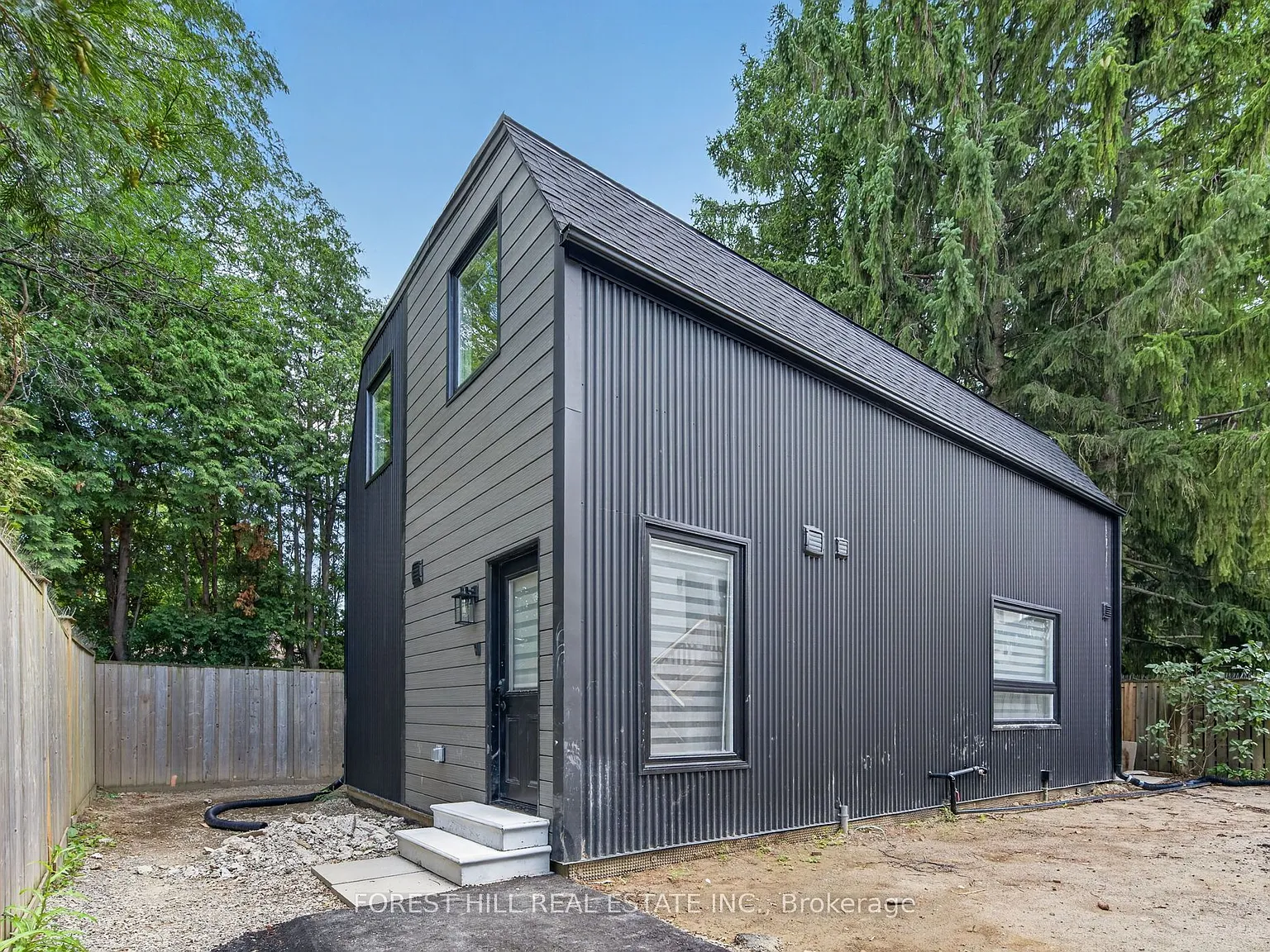 5 bed, $3,500 — Photo 1
