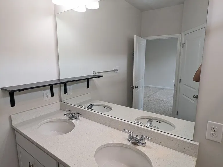 5143 Constitution St — Photo 38