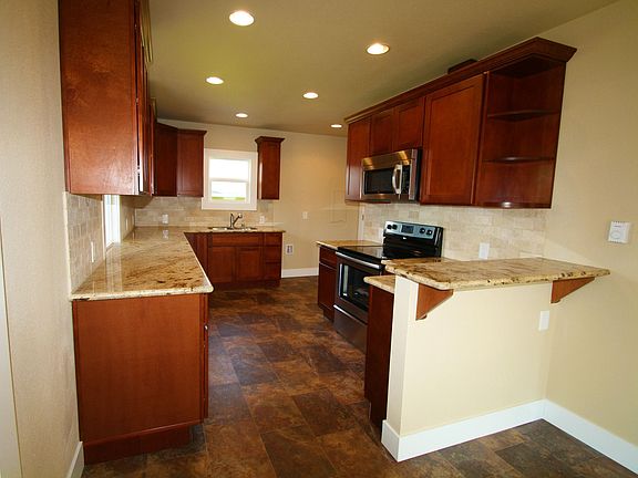 2nd image of 1426 E 52nd St